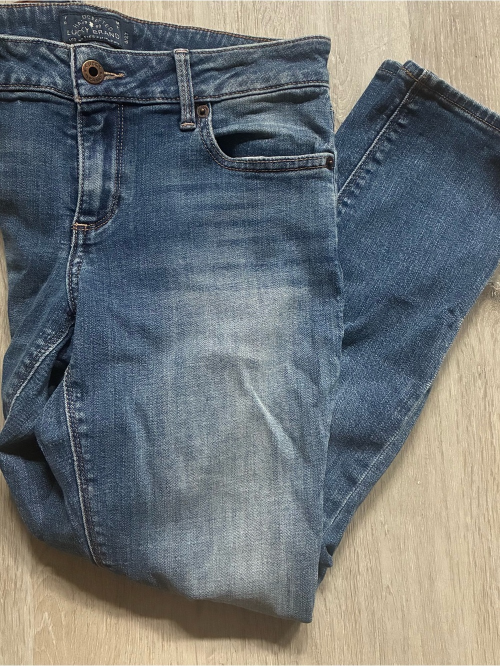 Lucky Brand Men’s Washed Blue Slim Jeans